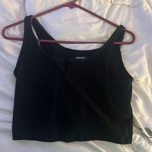 black crop tank top